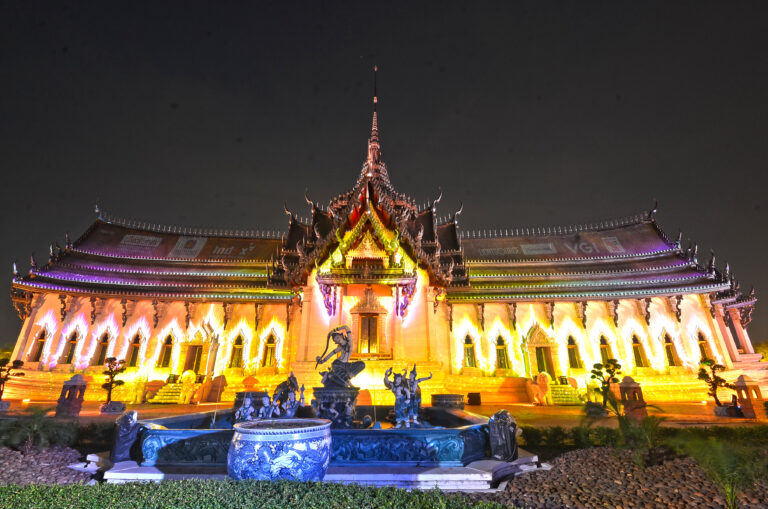 เมืองโบราณ ไลท์ เฟส ” จัดเต็มแสงสีเสียงอลังการในยามค่ำคืนอย่างยิ่งใหญ่