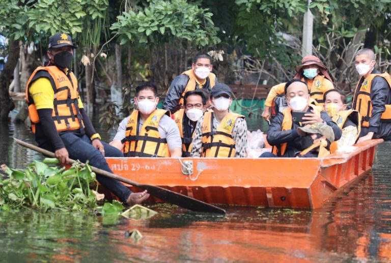 “พล.อ.ประวิตร” ห่วงใยพื้นที่โคราชน้ำท่วมบ้านเรือนกระทบวงกว้างดึงส.ส.- หน่วยราชการช่วยเหลือประชาชนบรรเทาความเดือดร้อน