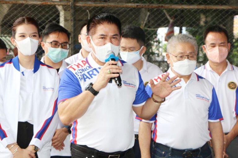 ‘พรรคเศรษฐกิจไทย’​ระดม ส.ส. ลงพื้นที่ชุมชนย่านสาทร กรุงเทพฯ ตอบโจทย์ทุกข์ชาวบ้าน