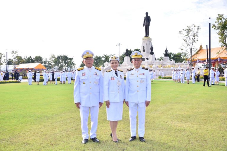 “รมว.นฤมล”นำกระทรวงเกษตรฯเข้าร่วมพิธีเจริญพุทธมนต์และทำบุญตักบาตรเนื่องในวันคล้ายวันพระบรมราชสมภพ รัชกาลที่ 9